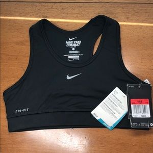 Girls size large Nike sports bra NEW